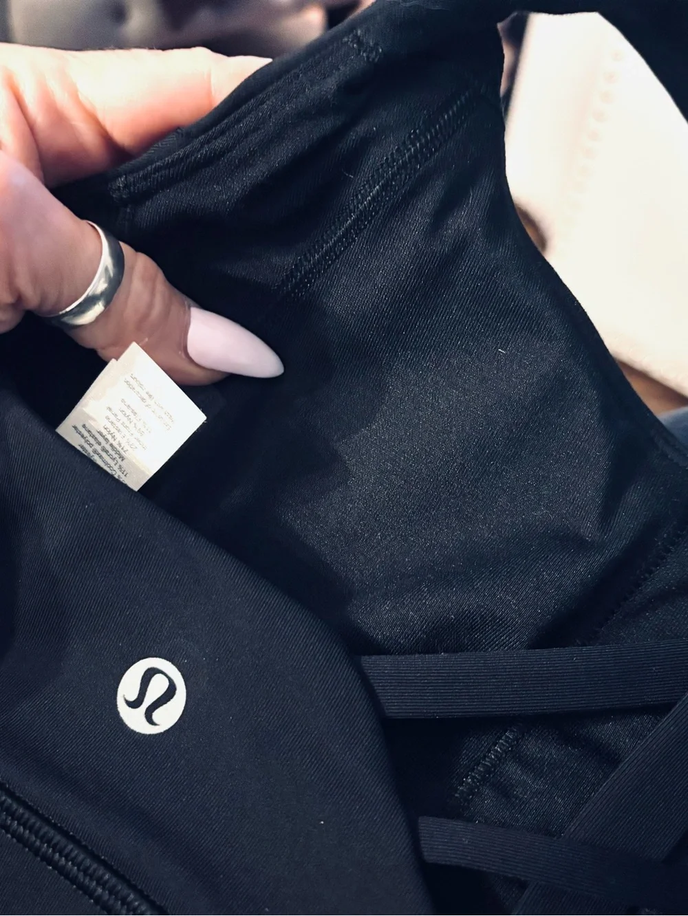 Lululemon Free To Be Elevated *Light Support DD Cup Black